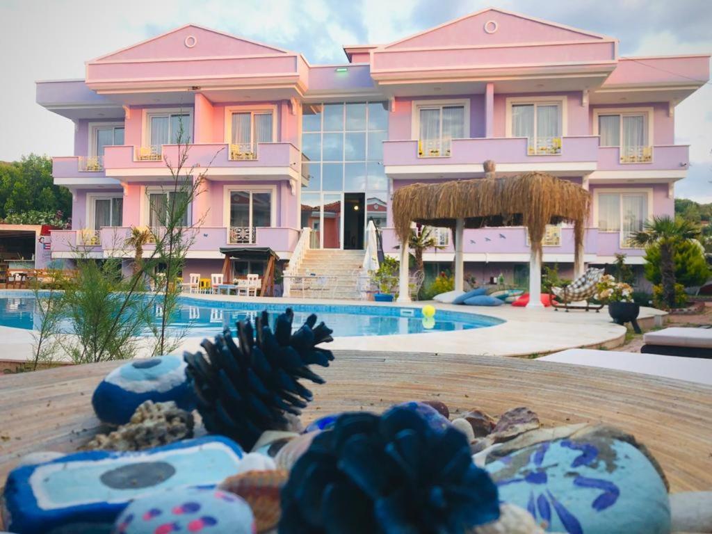 Cunda Leo Boutique Hotel & Pool Айвалик Екстер'єр фото