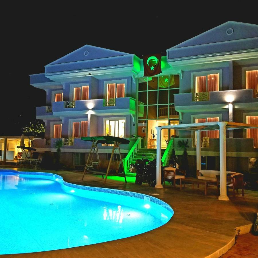 Cunda Leo Boutique Hotel & Pool Айвалик Екстер'єр фото